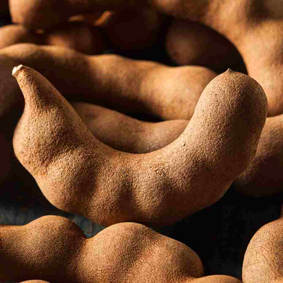 Raw Natural Tamarind Pods, for Food Medicine, Cooking